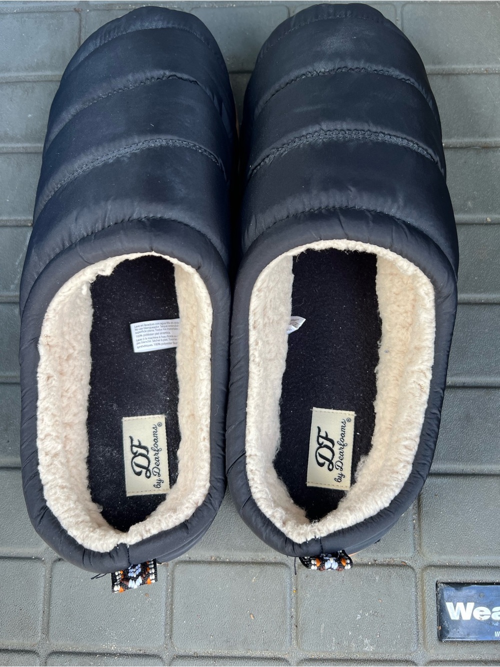 dearfoams Black Quilted Slip-On Clog with Cream Plush Lining